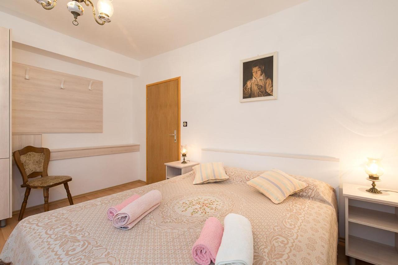 Apartment Stefano Vrh  المظهر الخارجي الصورة